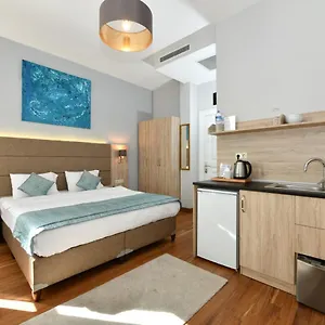 Andi Istanbul